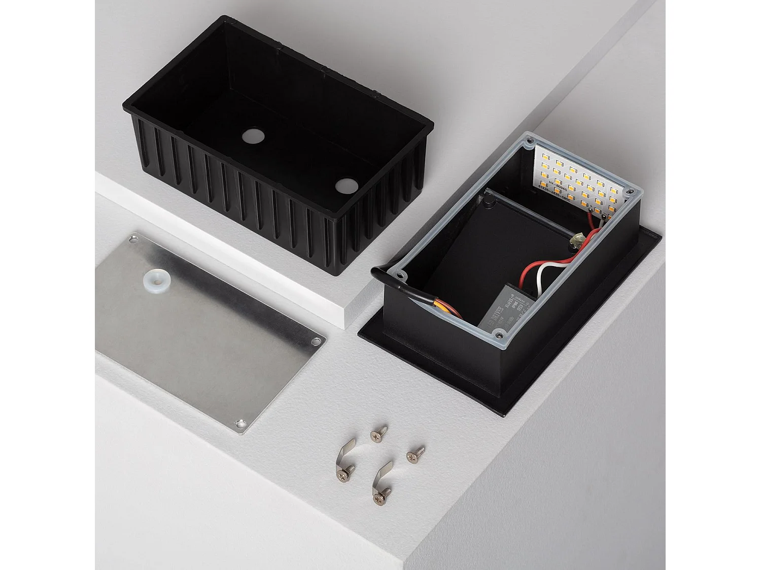 Segnapasso LED 5W da Incasso a Parete Nero Olite No Flicker 2700K Bianco Caldo