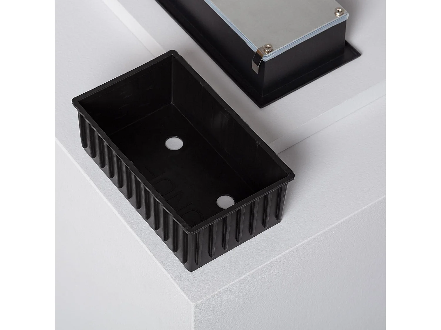 Segnapasso LED 5W da Incasso a Parete Nero Olite No Flicker 2700K Bianco Caldo