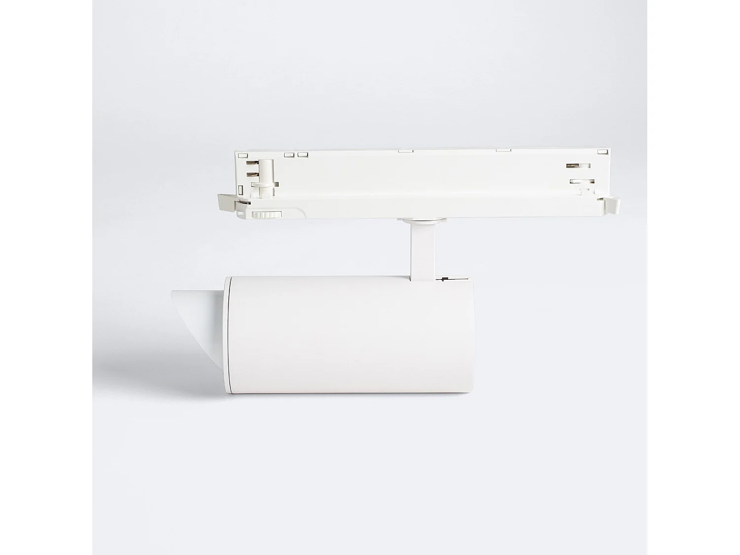 Spot LED Fasano Cylindre Biseau 30W pour Rail Triphasé CCT Sélectionnable Dimmable DALI Blanc 2700K - 3200K - 4000K Sélectionnable