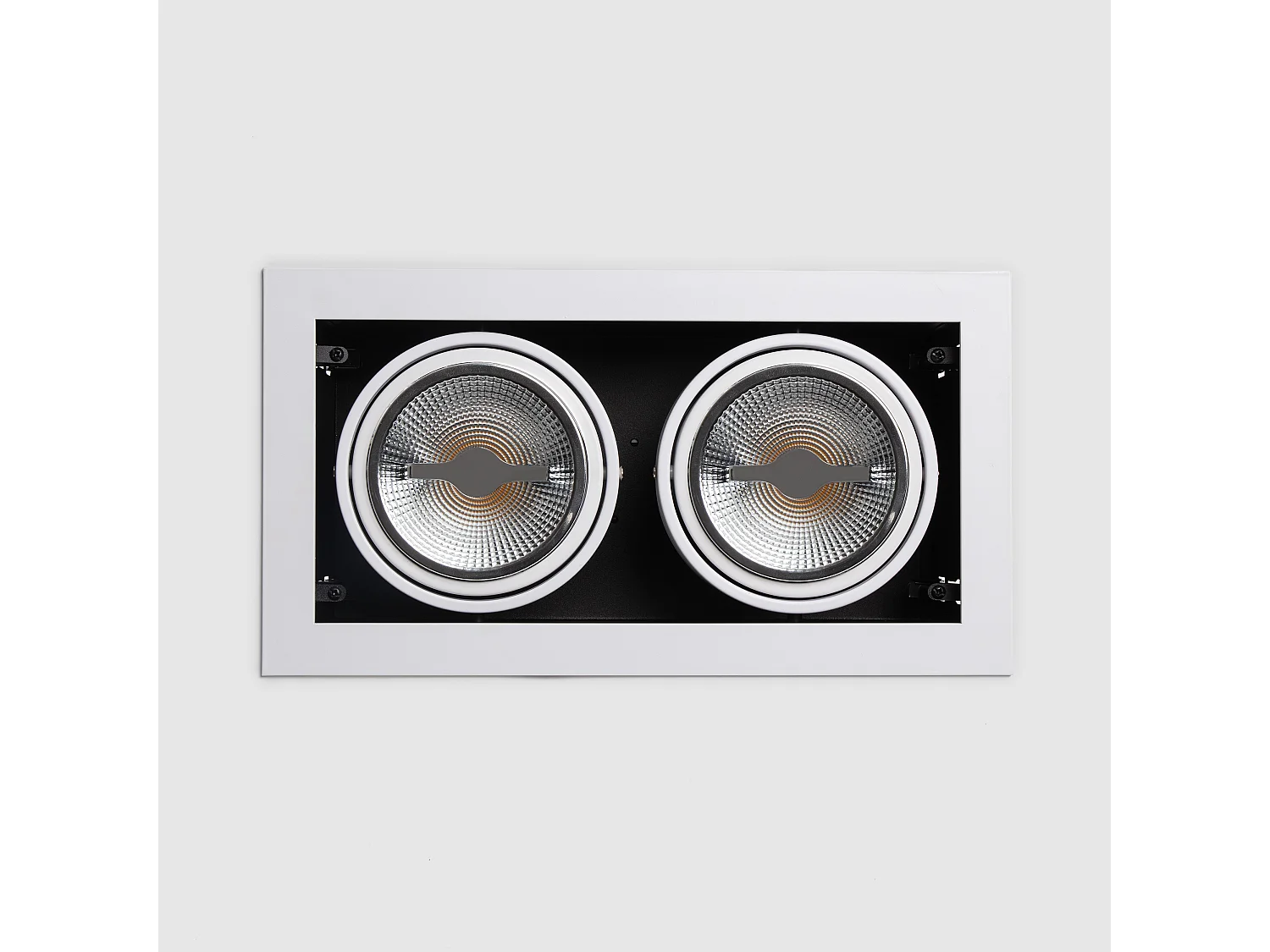 Foco Downlight LED 30W Regulable Kardan AR111 Corte 315x165 mm No Flicker 5500K Blanco Frío