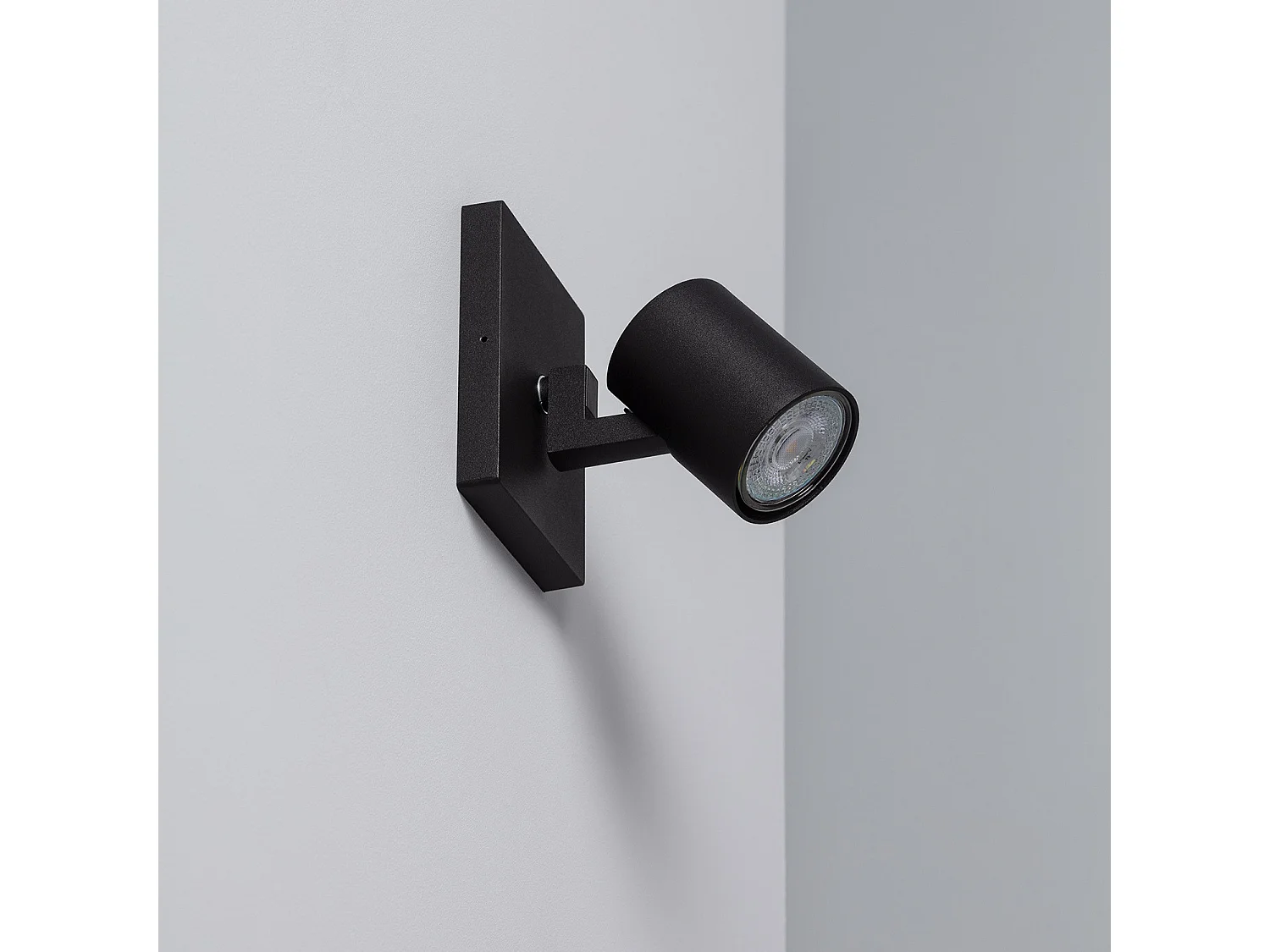 Spot à Douille en Saillie Orientable Aluminium Gylu à Ampoule GU10  Noir