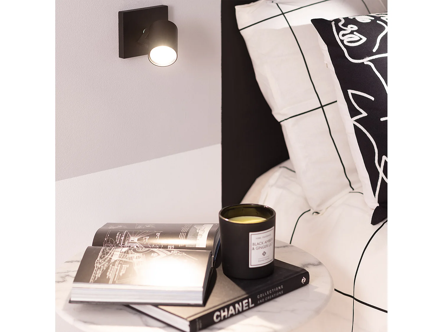Spot à Douille en Saillie Orientable Aluminium Gylu à Ampoule GU10  Noir
