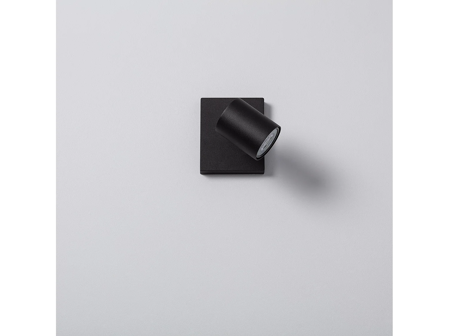 Spot à Douille en Saillie Orientable Aluminium Gylu à Ampoule GU10  Noir