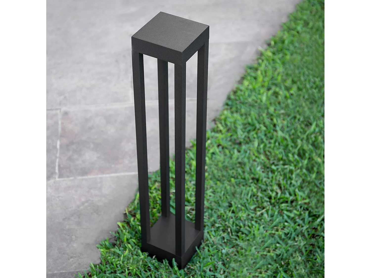 Balise LED Extérieure 7W en Saillie sur Pied 60cm Irlaya 3000K Blanc chaud