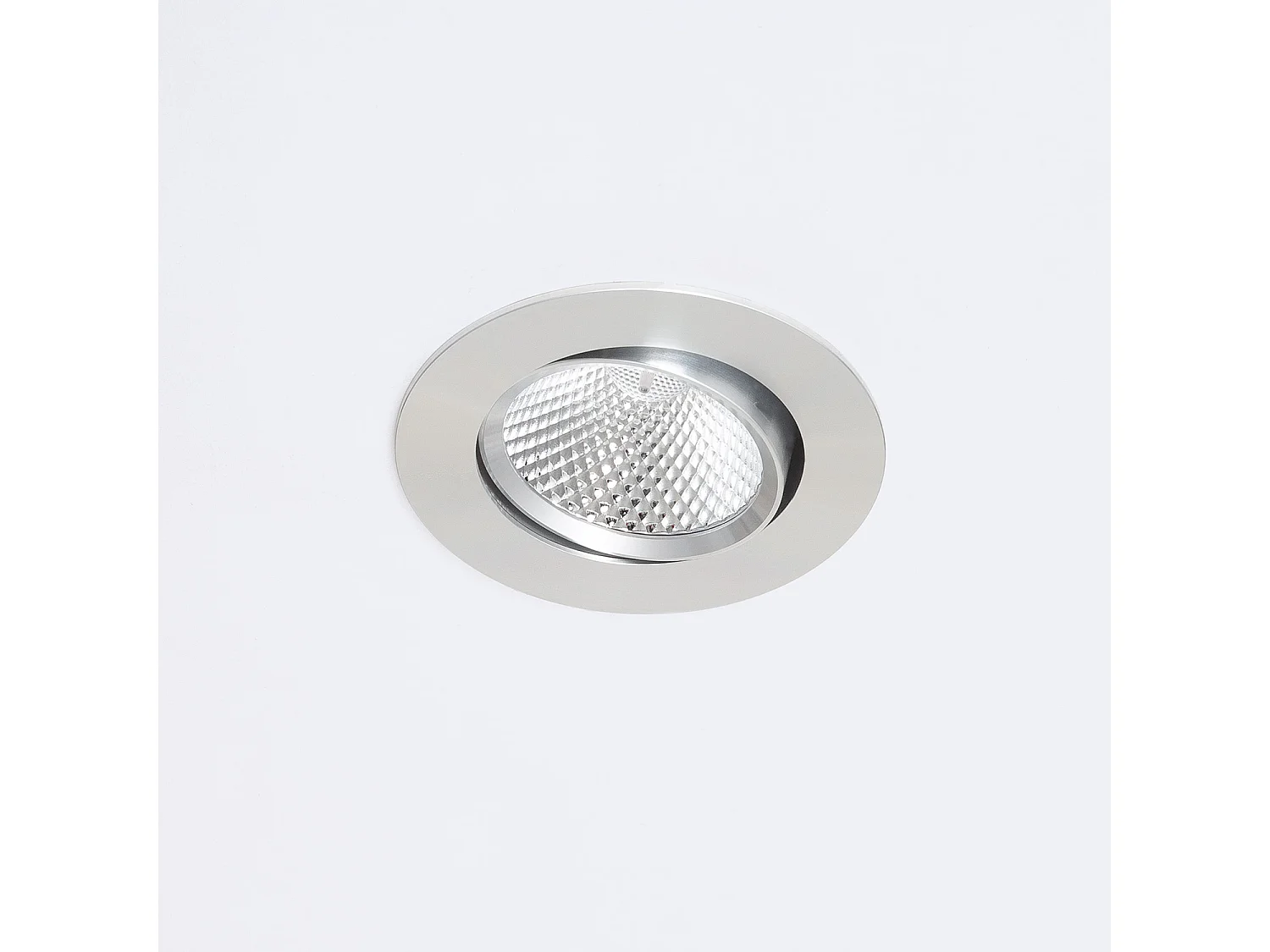 Spot Downlight LED 7W Rond COB CRI90 Coupe Ø 70 mm Argentée No Flicker 2700K Blanc chaud
