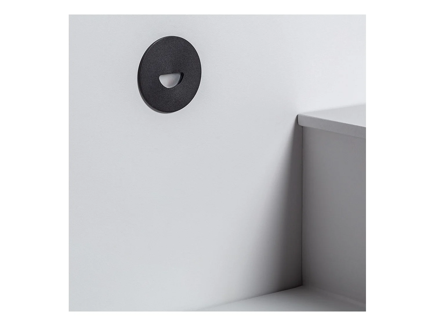 Balise LED Extérieure 2W Encastrable au Mur Ronde Guell Noire  4000K Blanc neutre