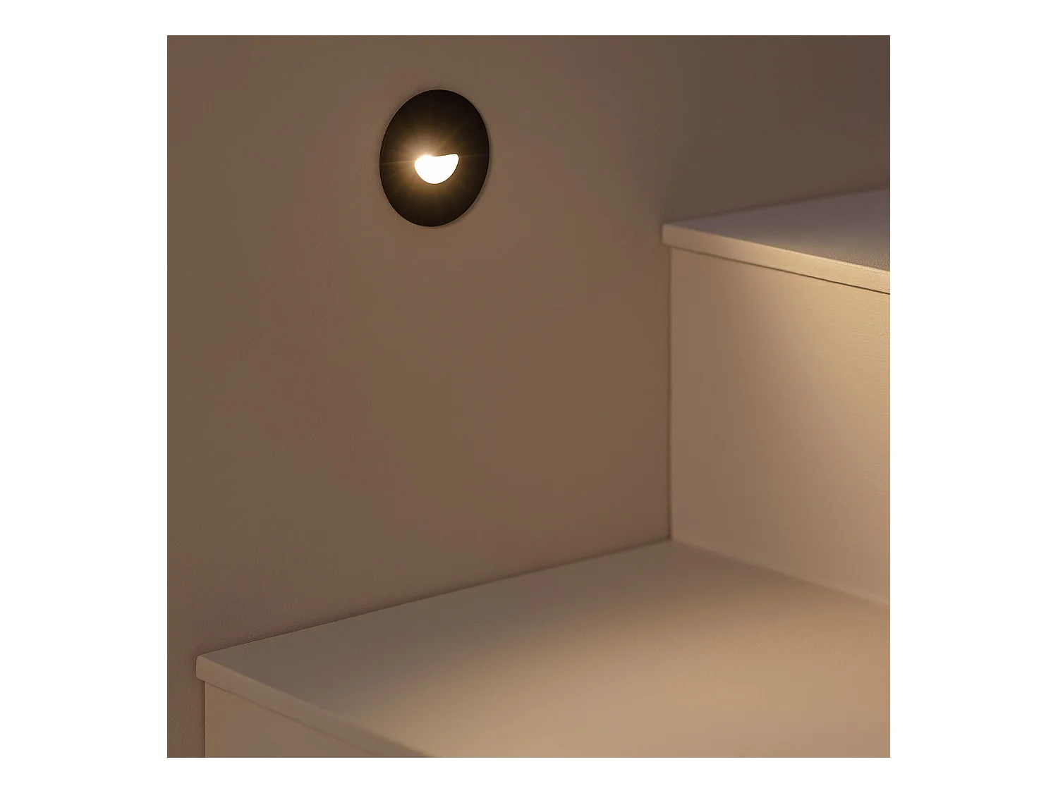 Segnapasso da Esterno LED 2W da Incasso a Parete Circolare Nero Guell 2700K Bianco Caldo