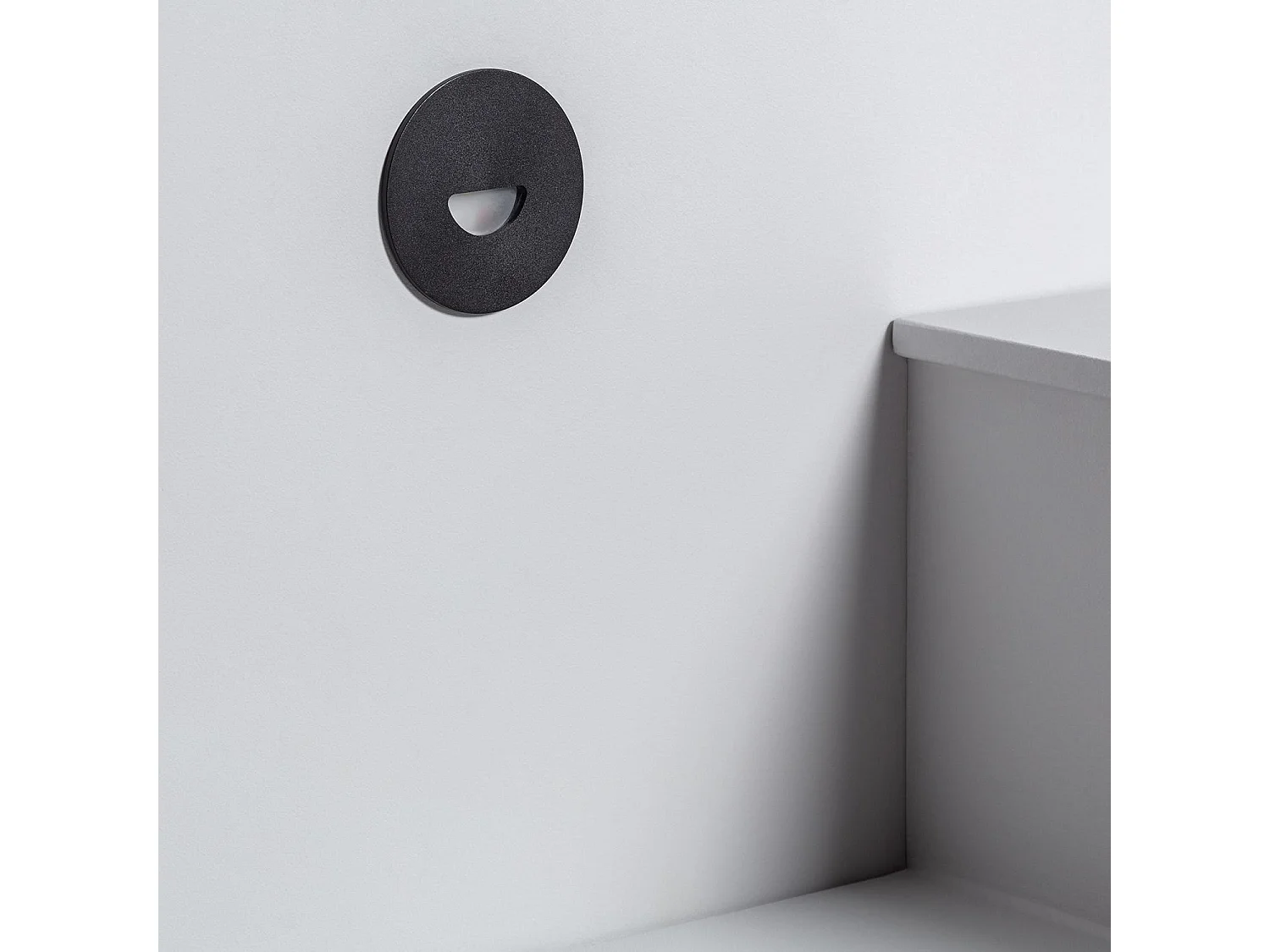 Segnapasso da Esterno LED 2W da Incasso Circolare Nero Guell 2700K Bianco Caldo