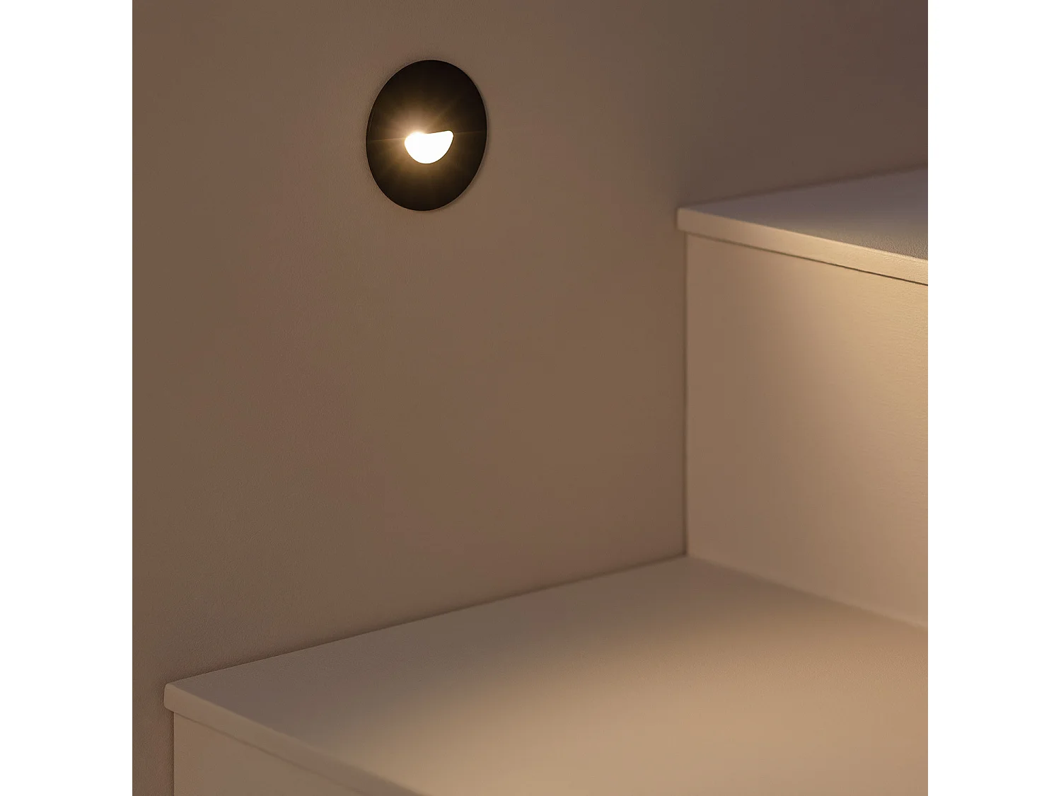 Segnapasso da Esterno LED 2W da Incasso Circolare Nero Guell 2700K Bianco Caldo