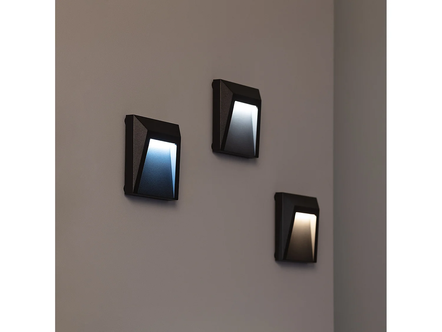 Balise LED Extérieure 1.5W en Saillie au Mur Clover 3000K Blanc chaud