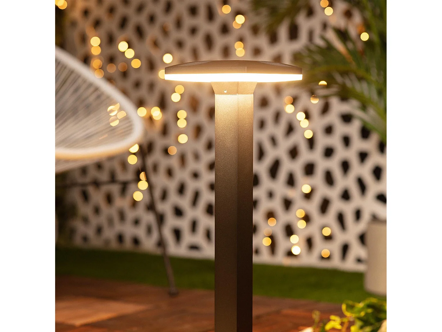 Balise LED Extérieure 12W en Saillie sur Pied 60cm Nilo 3000K Blanc chaud