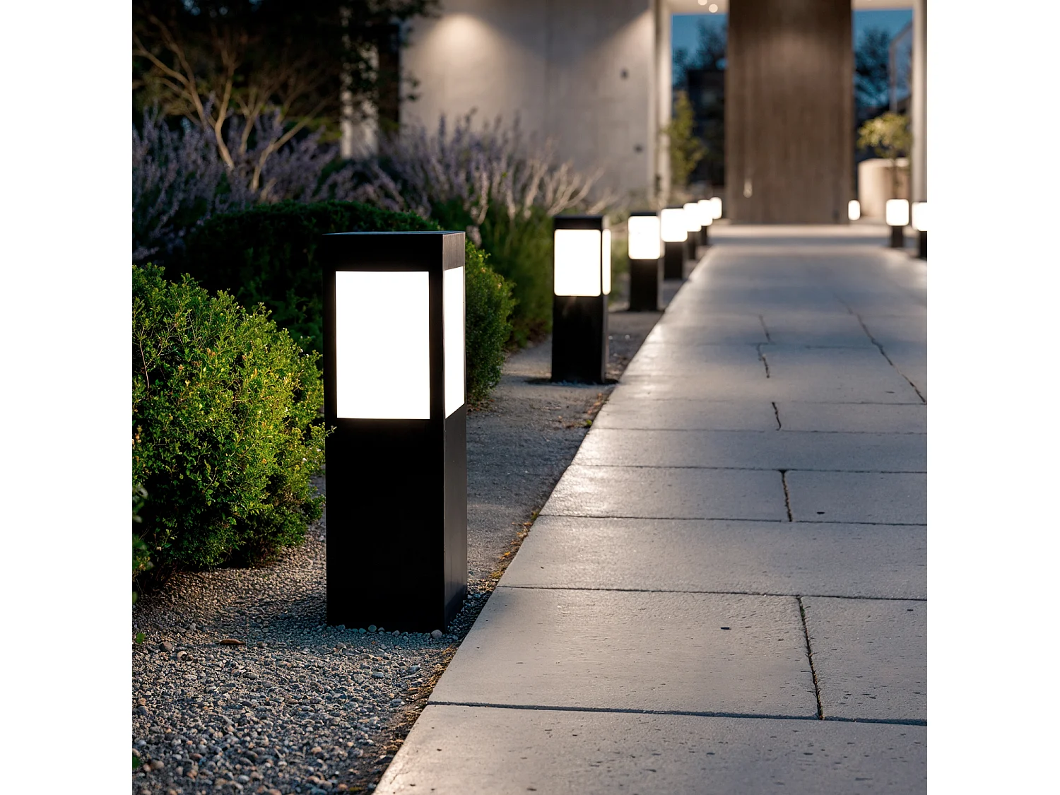 Lampioncino LED Solare Kenya con Sensore di Movimento Radar IP65 40cm 3000K Bianco Caldo