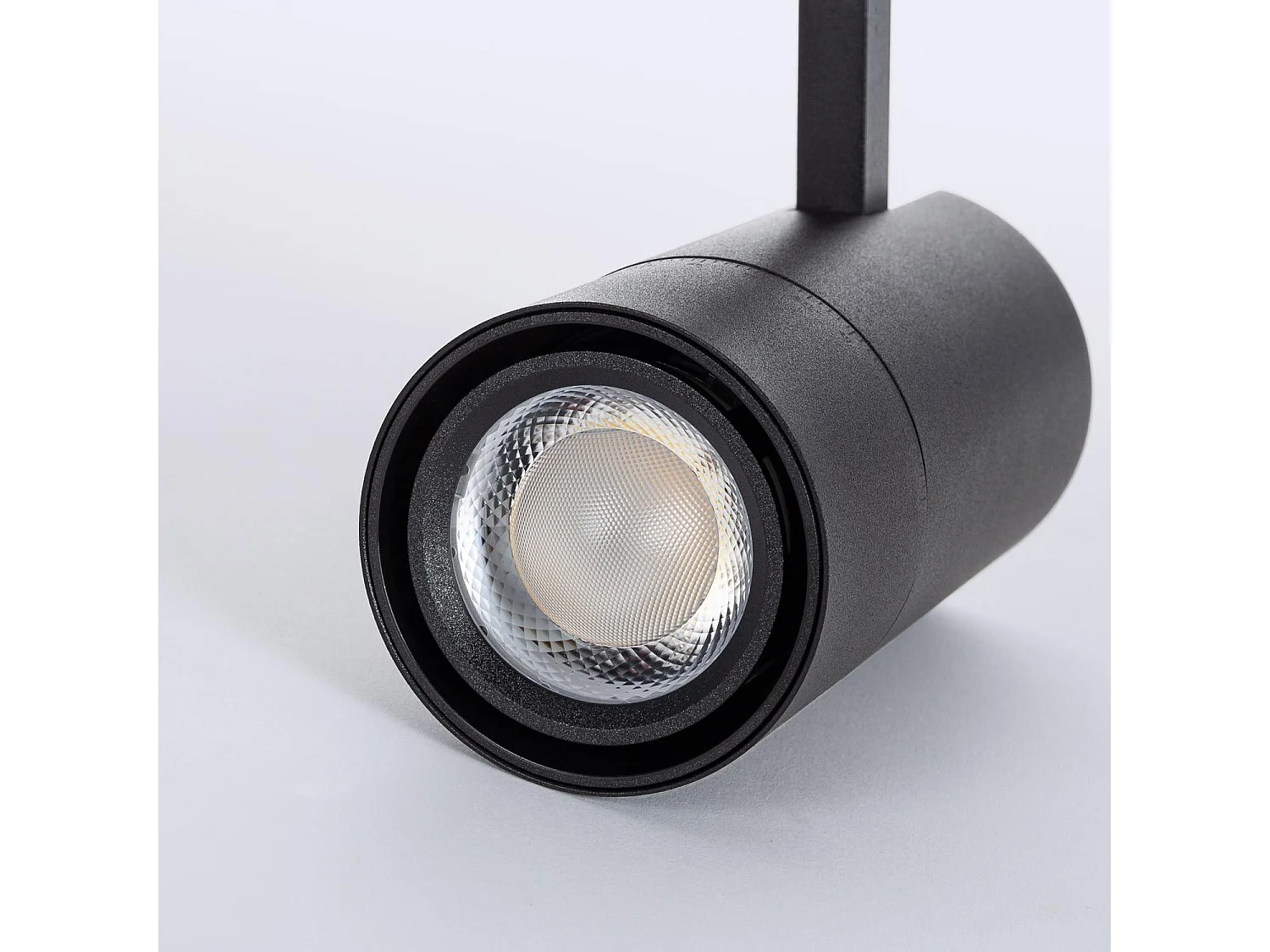 Spot LED sur Rail Triphasé 20W Wild CCT Sélectionnable Multi-Angle 24-60º Noir