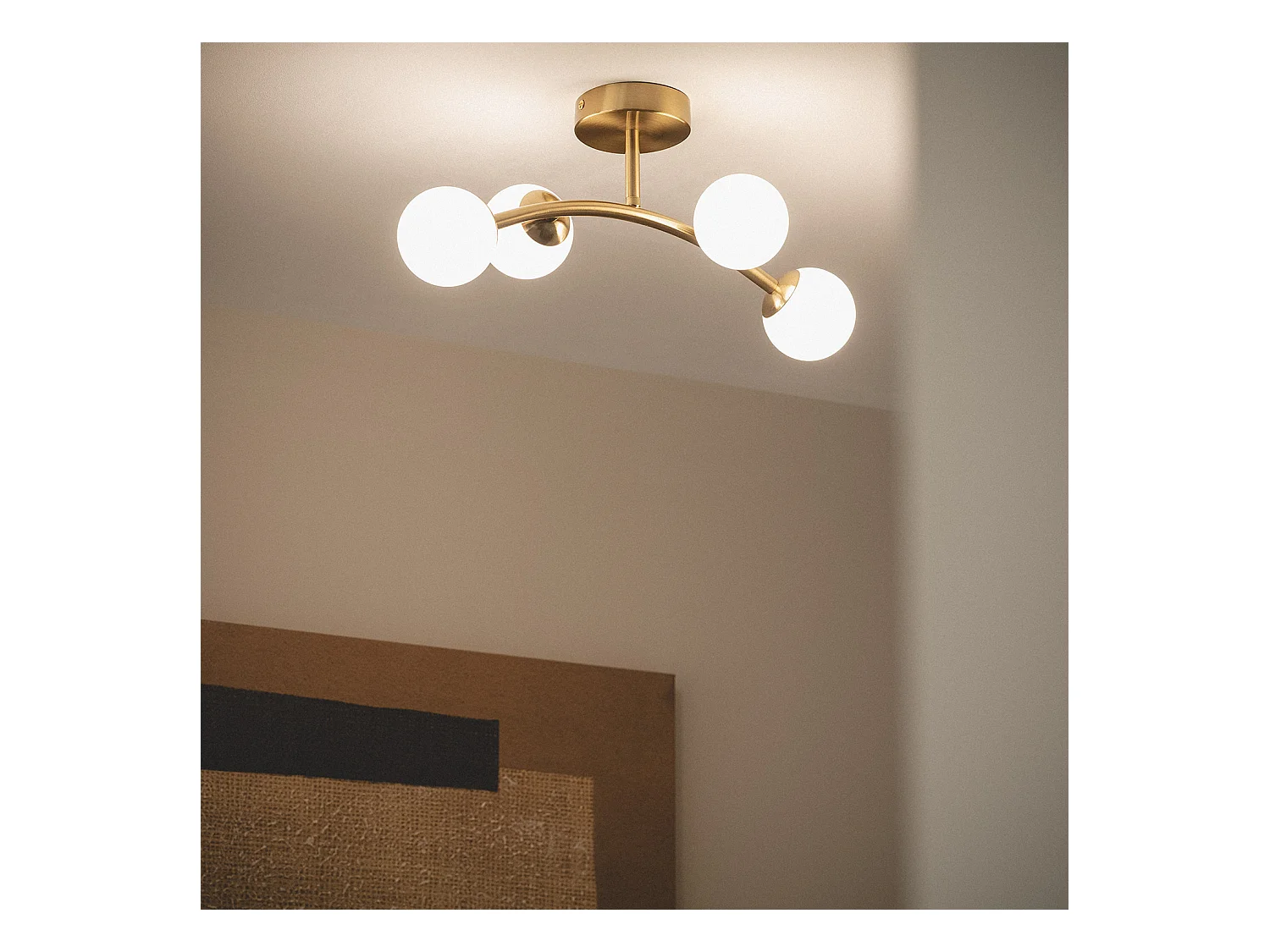 Lámpara de Techo Metal y Cristal Moonlight Brass Ovo 4 Focos Dorado