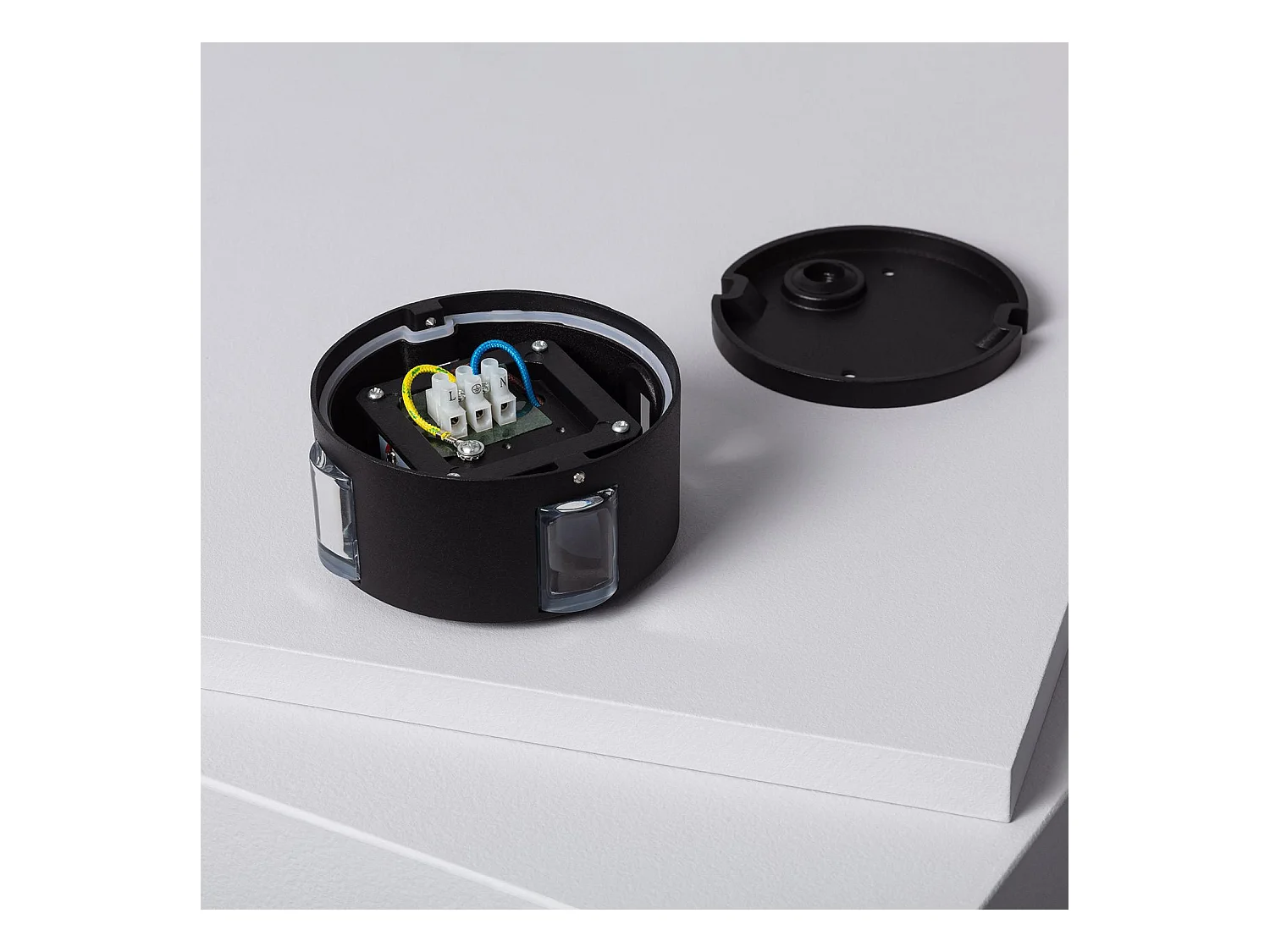 Balise LED Extérieure 4W en Saillie au Mur Forum  3000K Blanc chaud