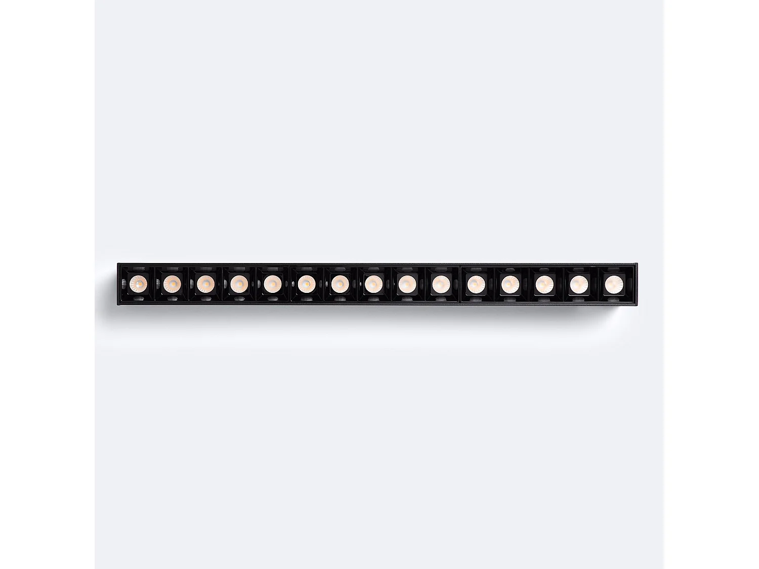 Spot Linéaire Optic LED en Saillie 400mm 24W  4000K Blanc neutre