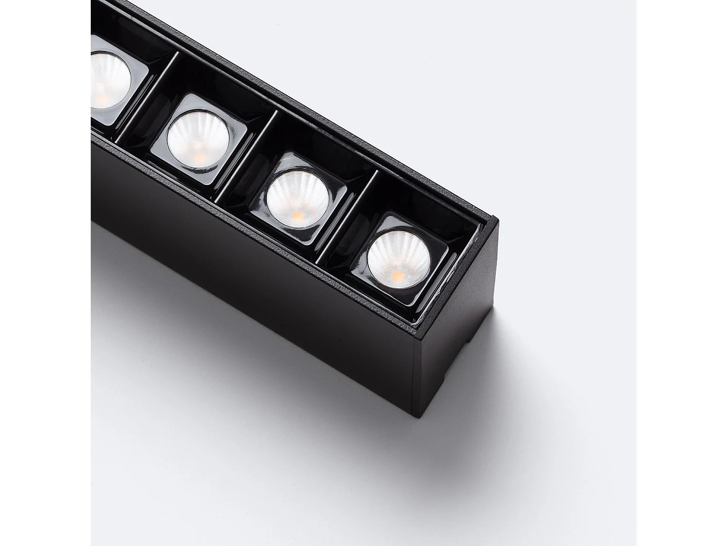 Spot Linéaire Optic LED en Saillie 400mm 24W  4000K Blanc neutre