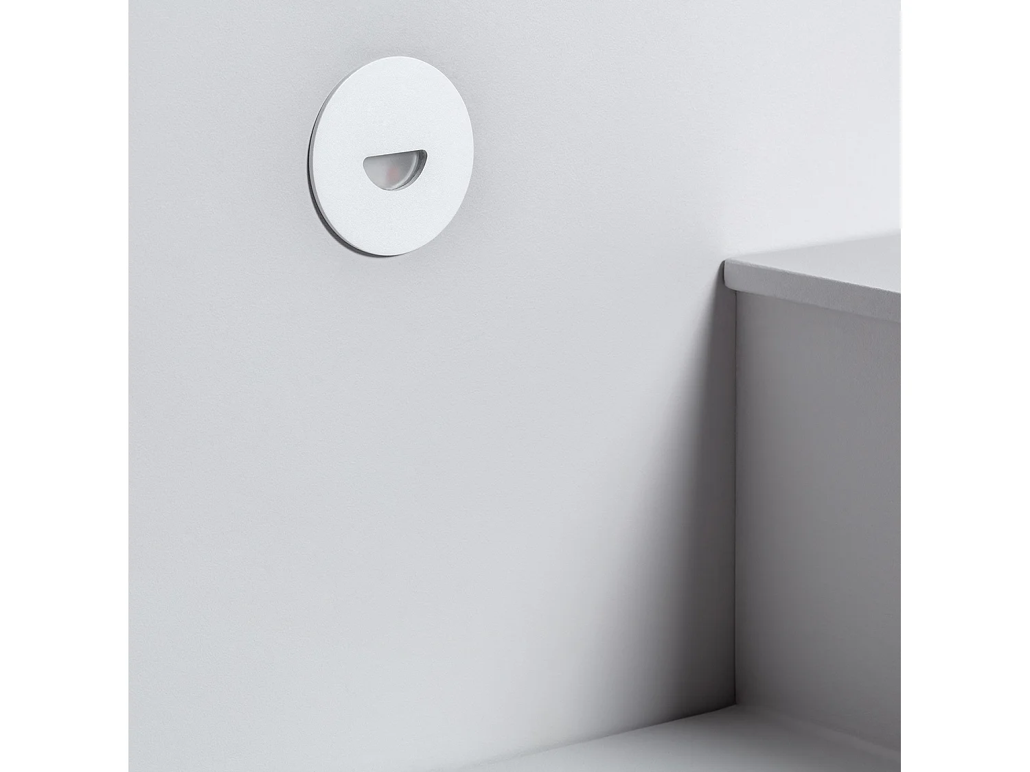 Balise LED Extérieure 2W Encastrable au Mur Ronde Guell Blanche  2700K Blanc chaud