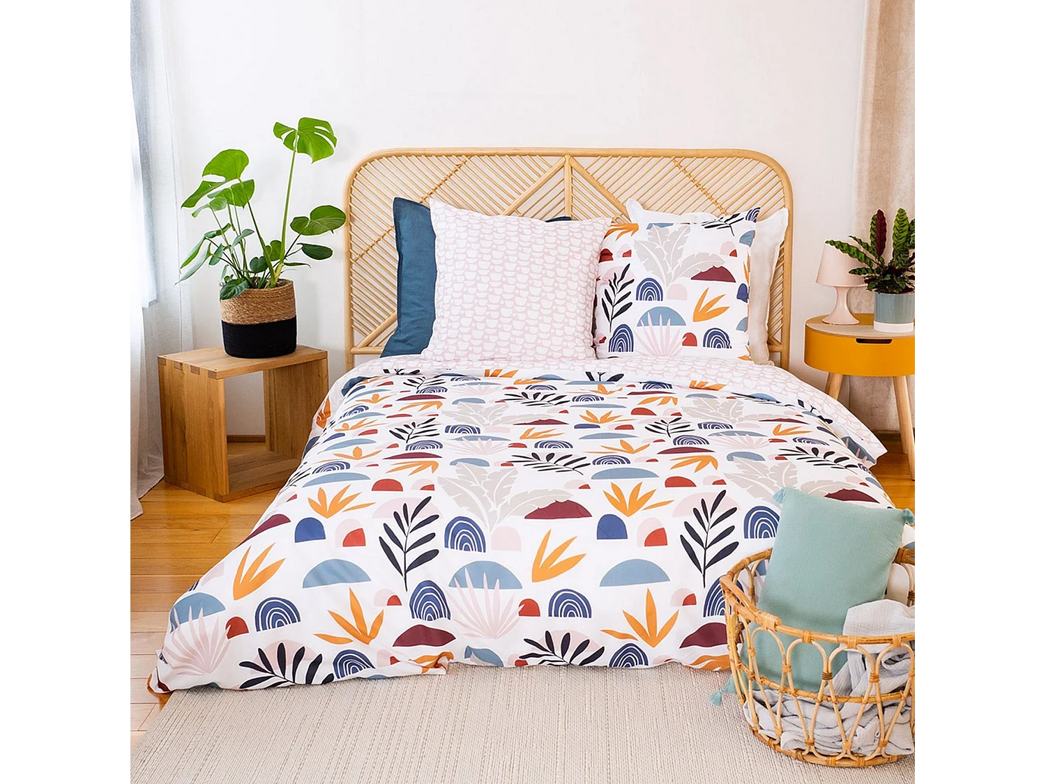 Housse de couette 240x260 + 2 taies d'oreiller 63x63 Microfibre Domy