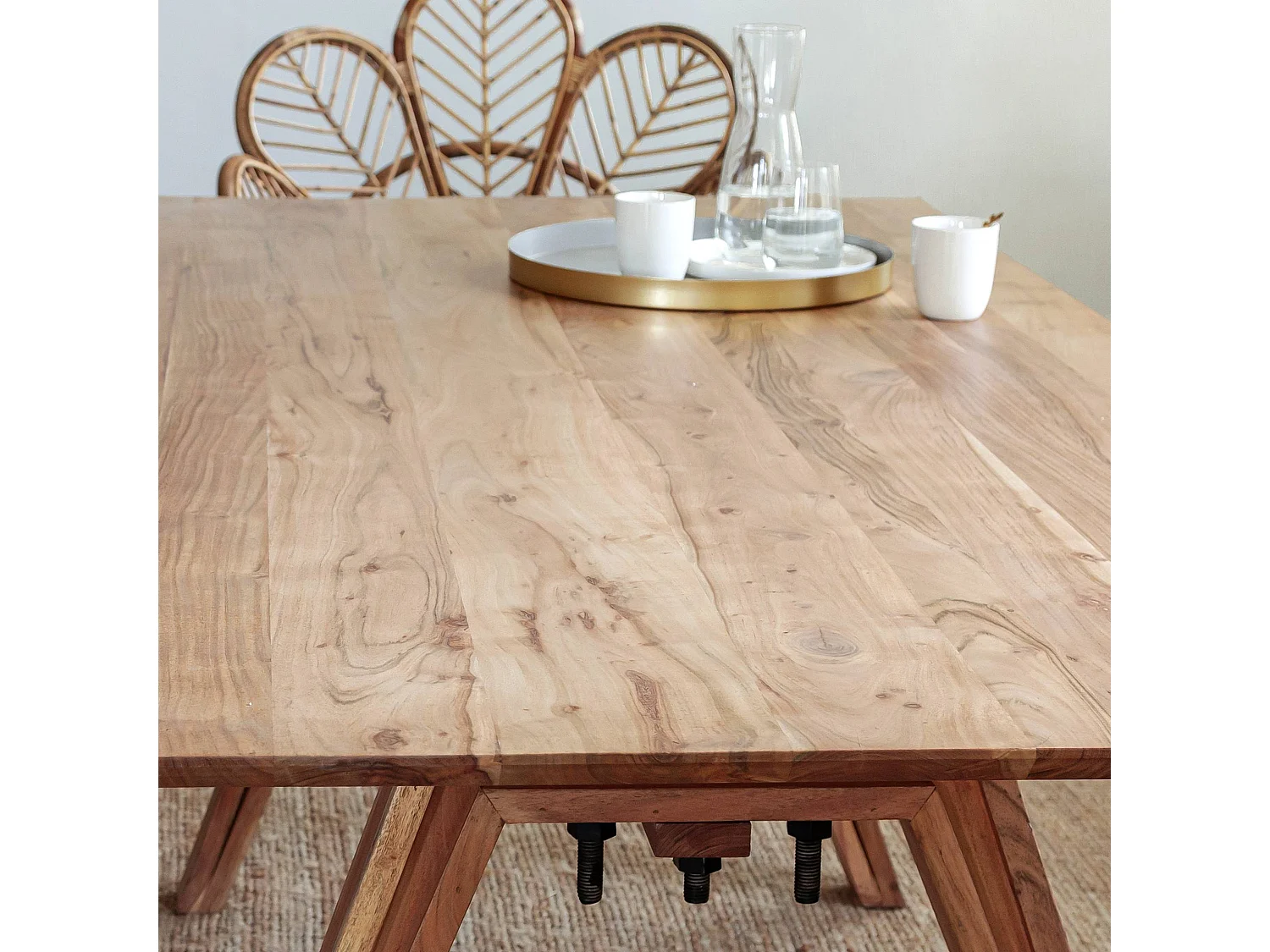 Table à manger en bois d'acacia Noa