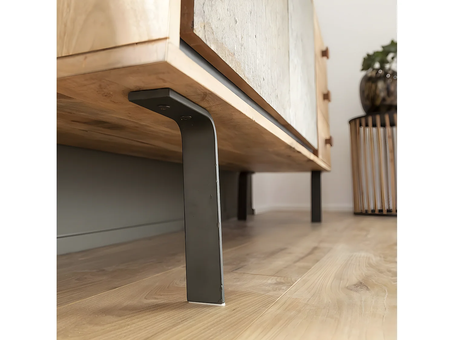 Buffet en bois d'acacia et pierre Côme