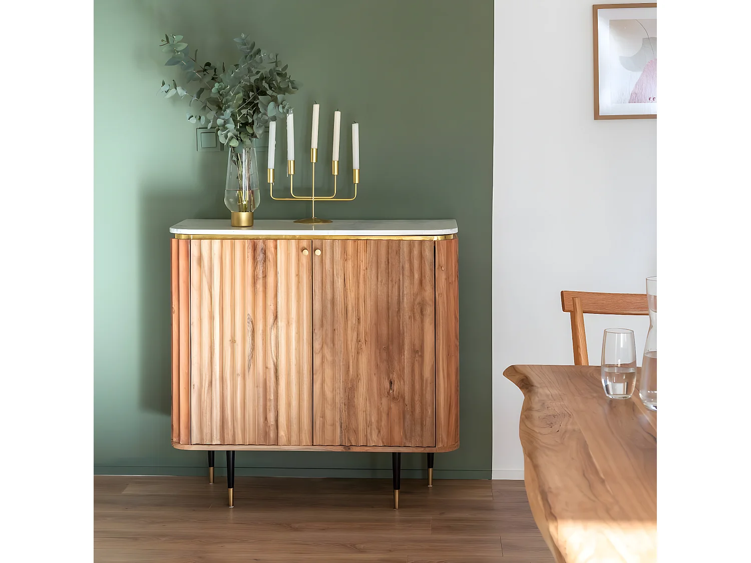 Petit buffet en bois d'acacia et marbre blanc Judith