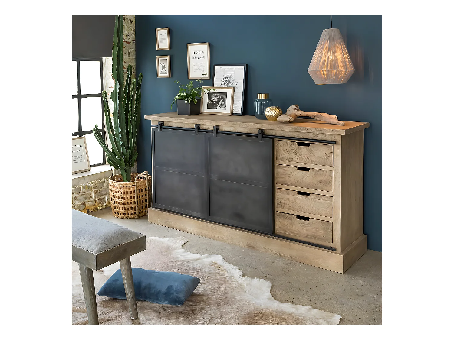 Buffet en bois de manguier brossé et métal gris foncé 4 tiroirs Helsinki