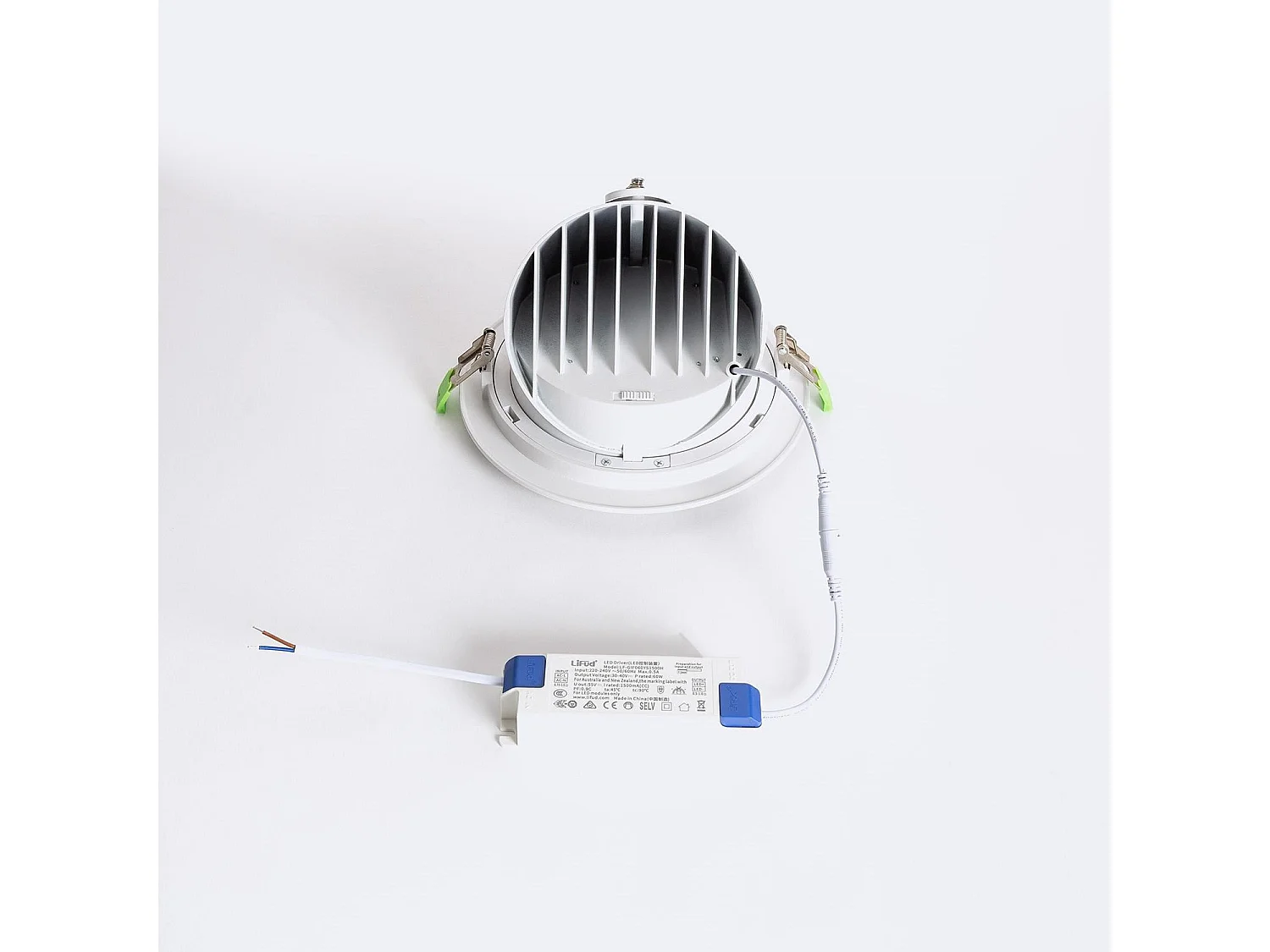 Downlight LED 60W Rond Orientable  120 lm/W LIFUD Coupe Ø 200 mm Blanc Chaud No Flicker 3000K
