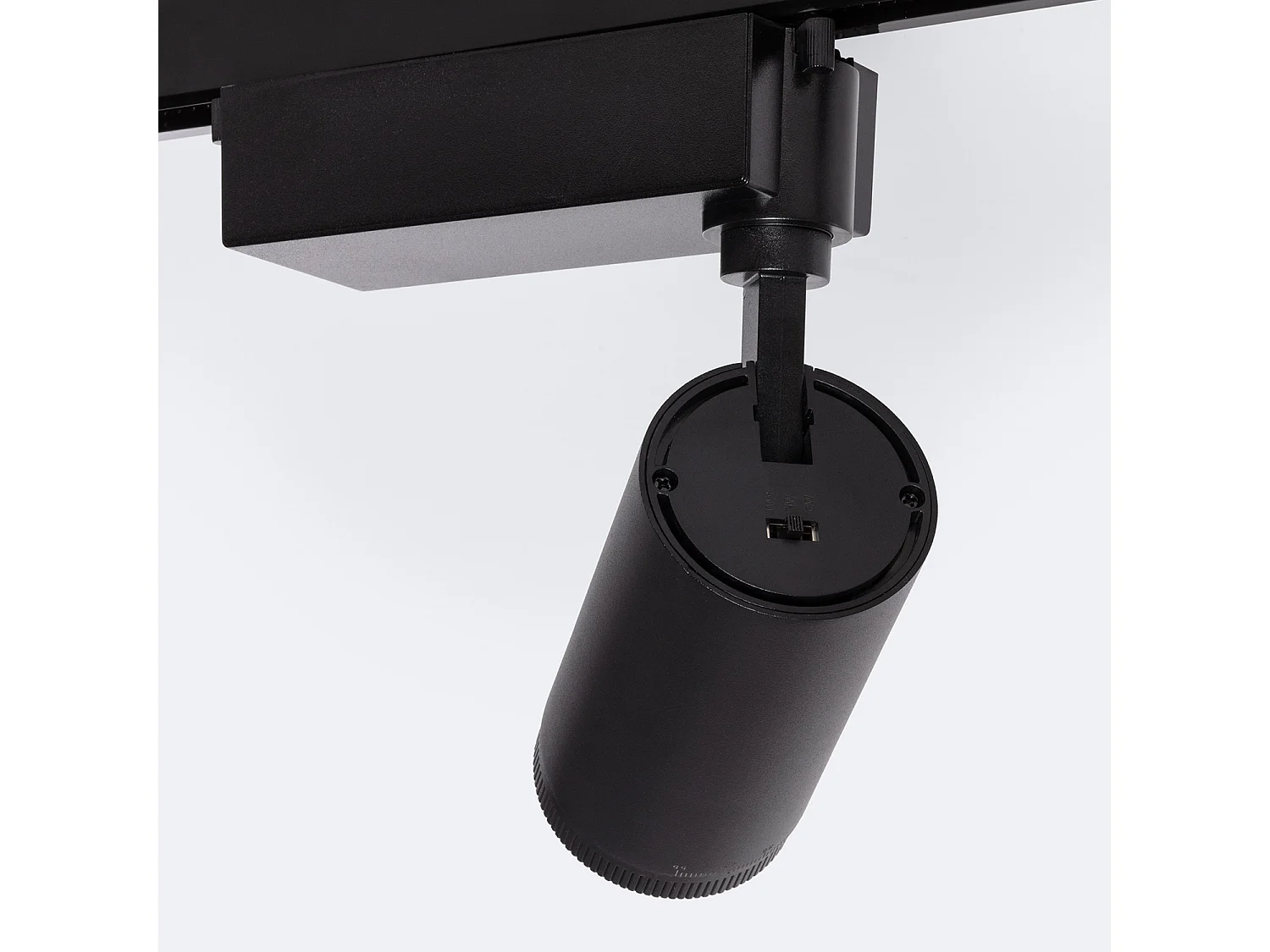 Spot LED sur Rail Monophasé 20W West CCT Sélectionnable Multi-Angle 15-60º Noir (4000K - 5000K - 6000K) Sélectionnable