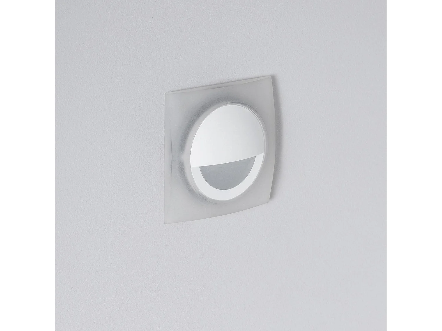 Balise LED 3W Encastrable au Mur Carrée Occulare Blanche 2700K Blanc chaud