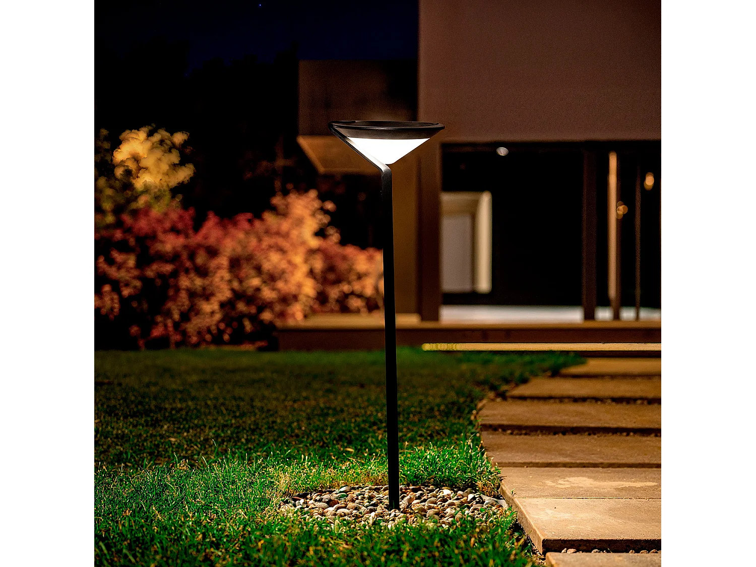 Lampioncino LED Solare Yuma con Sensore di Movimento Radar IP65 80cm 5000K Bianco Freddo