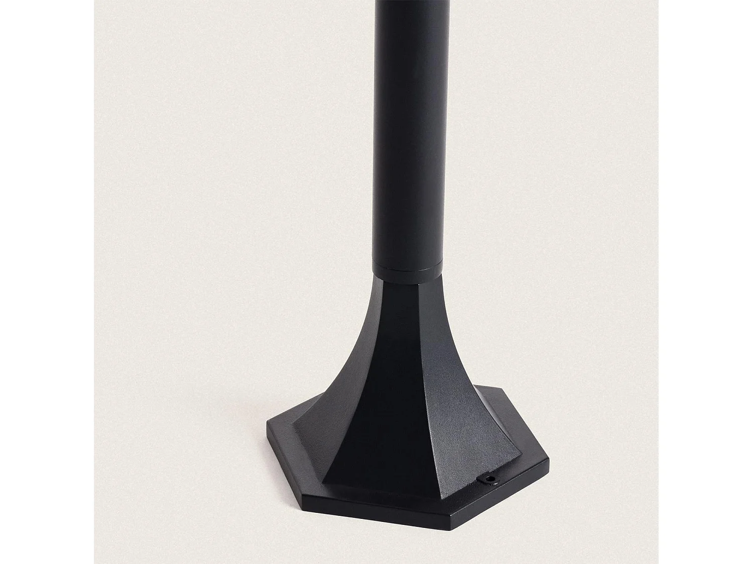 Balise Extérieure en Saillie sur Pied 120 cm Aluminium Lurnea  Noir