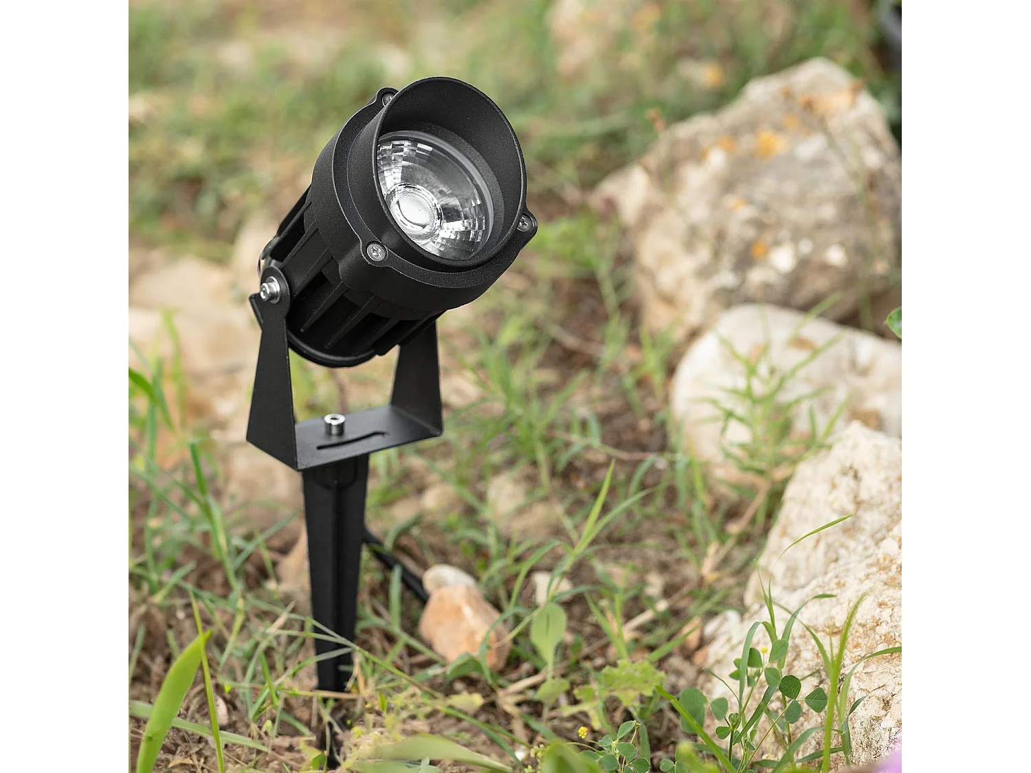 Spot LED Extérieur 10W RGB Vetusta sur Piquet  RGB