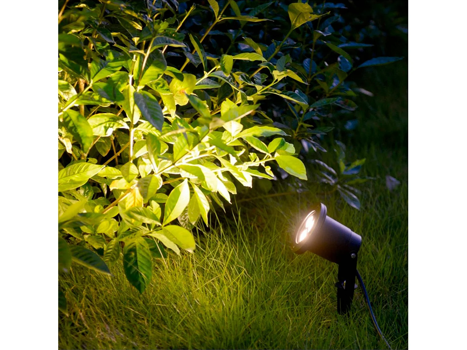 Spot LED Extérieur 3W Gotham sur Piquet  3000K Blanc chaud