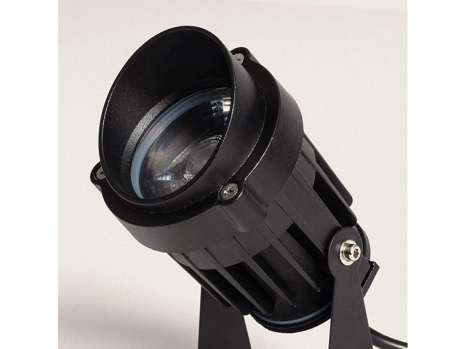 Spot LED Extérieur 15W Vetusta sur Piquet 2700K Blanc chaud