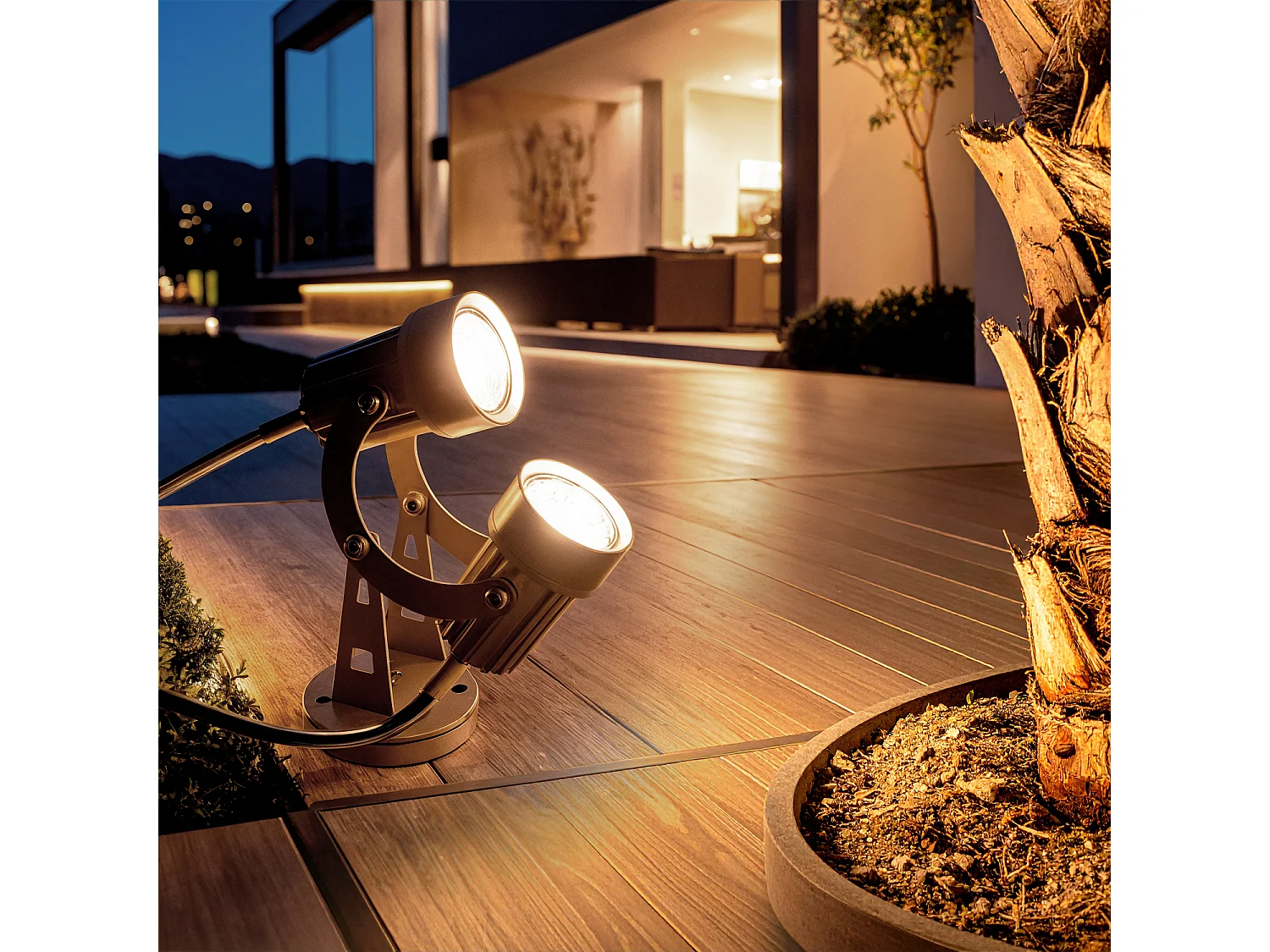 Spot Extérieur LED Double 6W en Saillie Aluminium 14cm Hevlot Noir