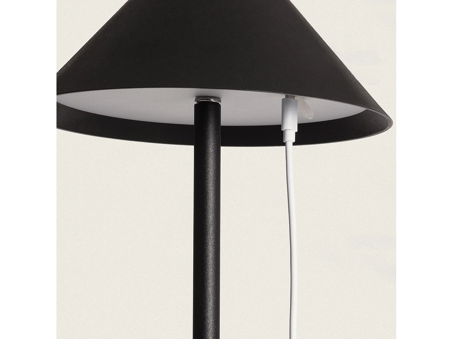 Lampadaire LED 3W Portable Extérieur avec Batterie USB Rechargeable Kivuli Noir