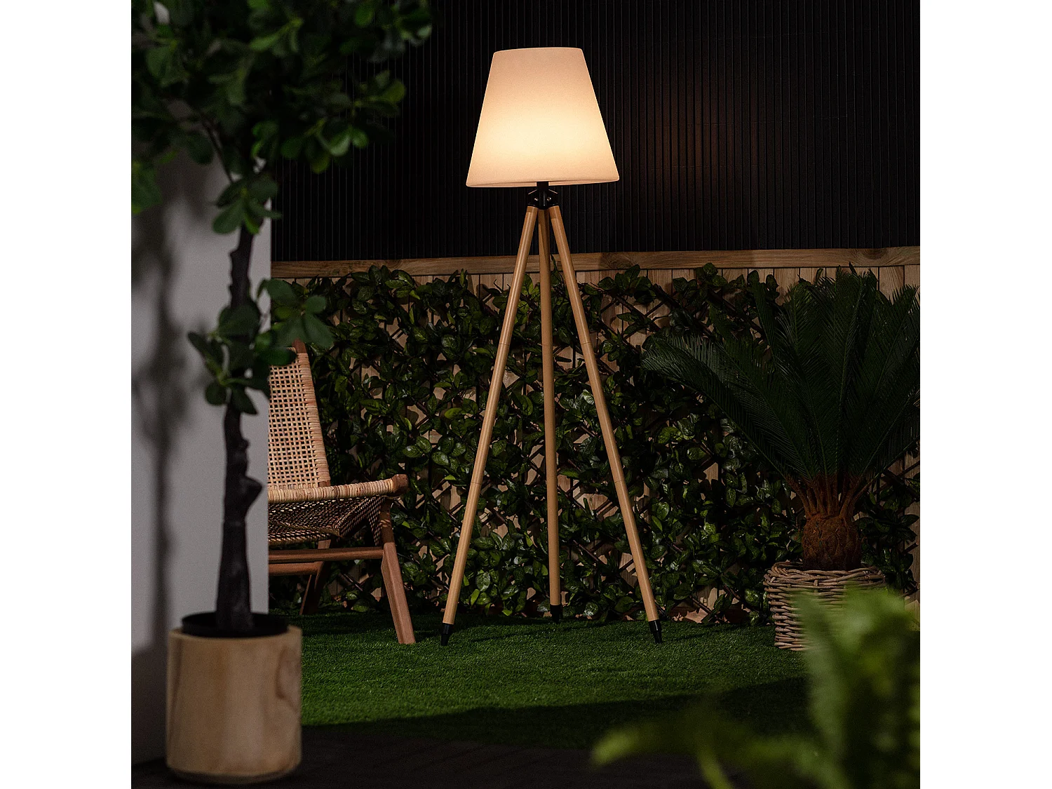 Lampadaire LED Extérieur Solaire Métal RGB Kefre avec Batterie USB Rechargeable  Jaune Sable