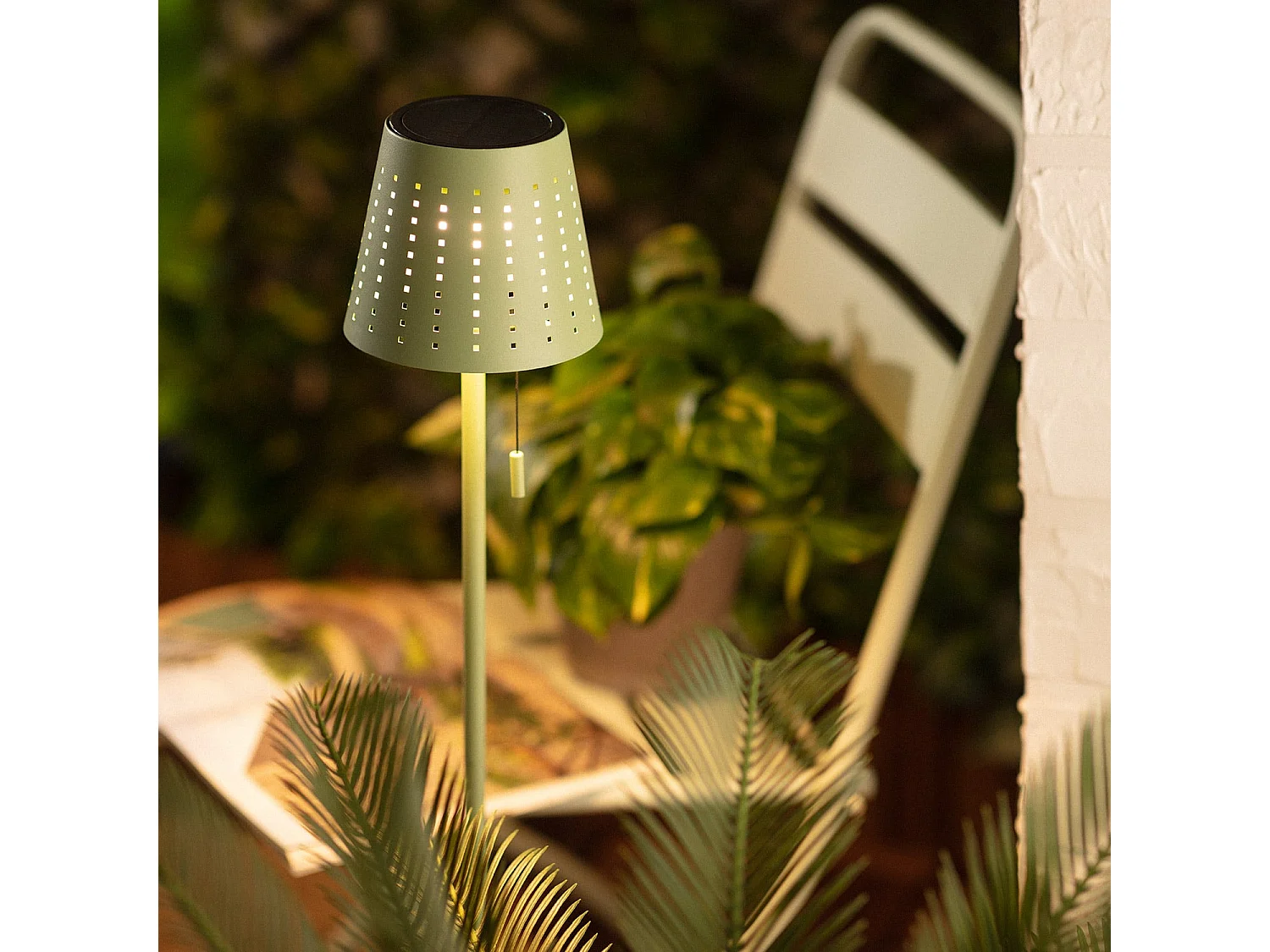 Lampadaire Solaire Extérieur LED 3W Métal Banate Vert Céladon