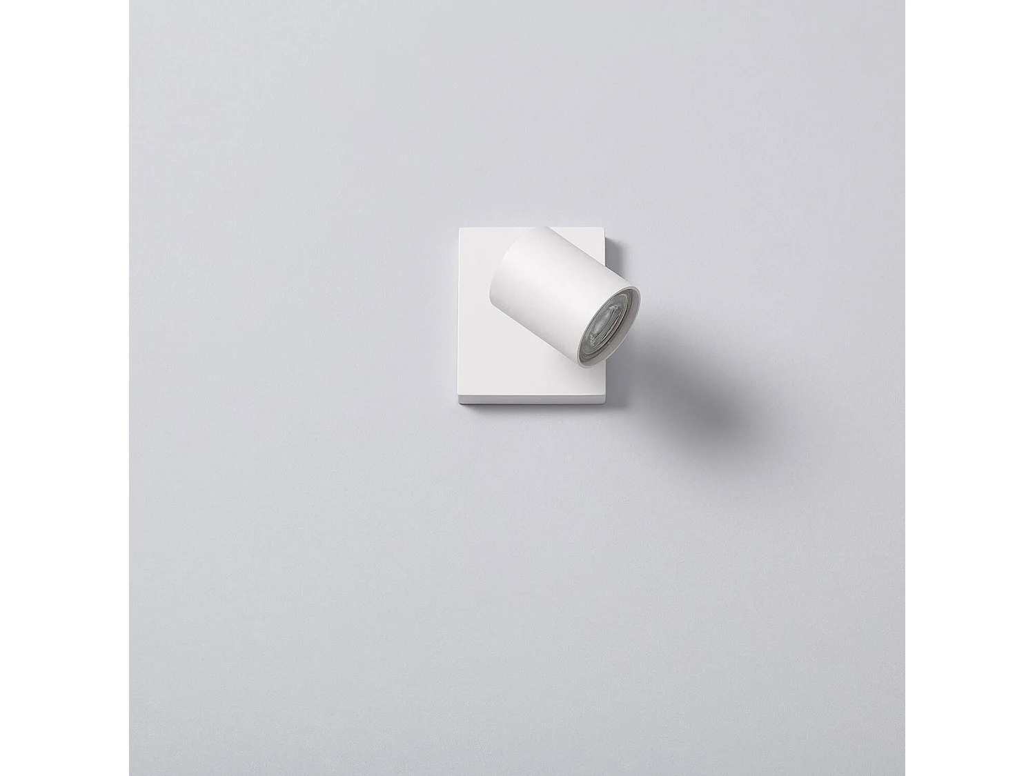 Spot à Douille en Saillie Orientable Aluminium Gylu à Ampoule GU10 Blanc