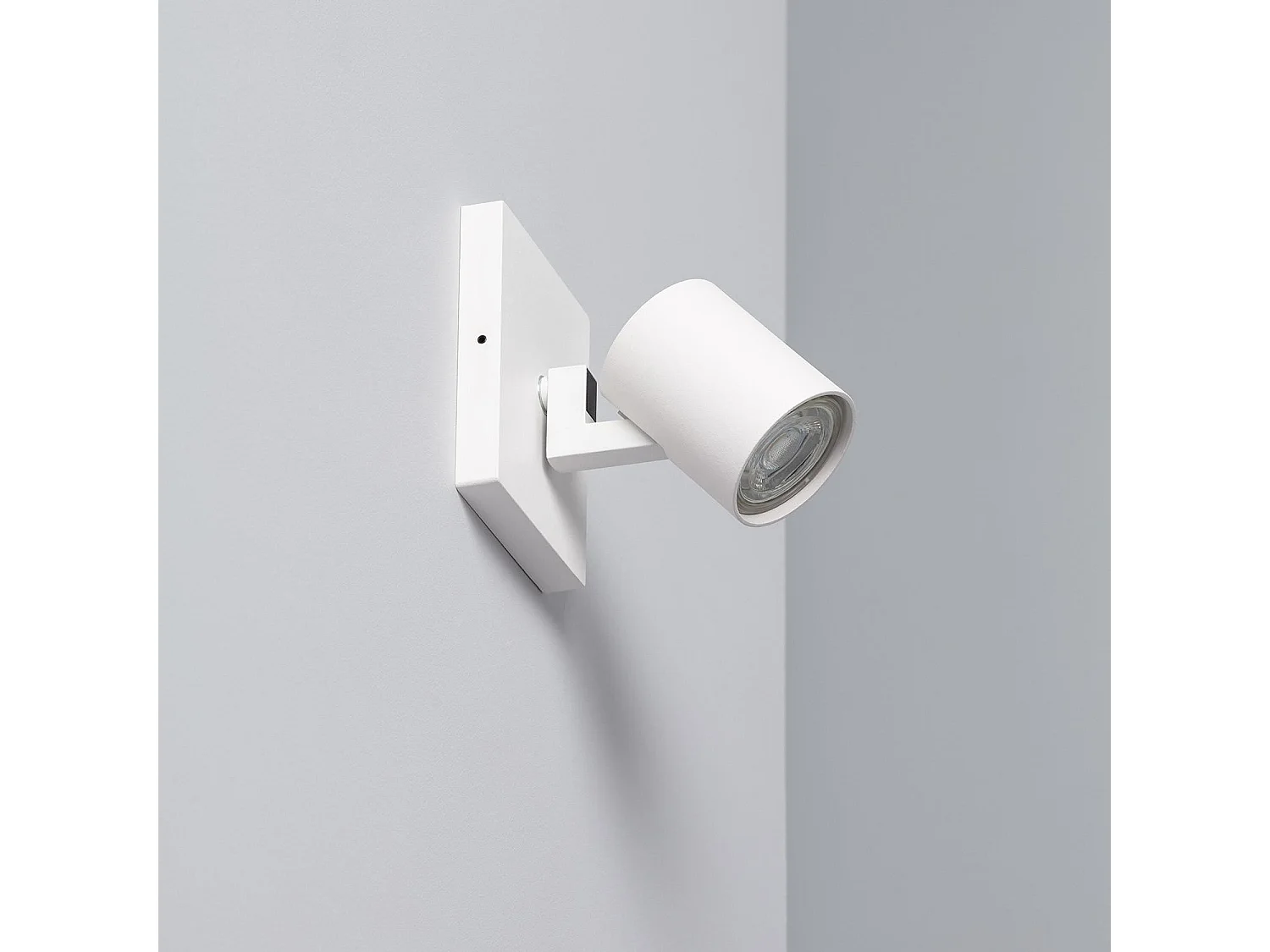 Spot à Douille en Saillie Orientable Aluminium Gylu à Ampoule GU10 Blanc