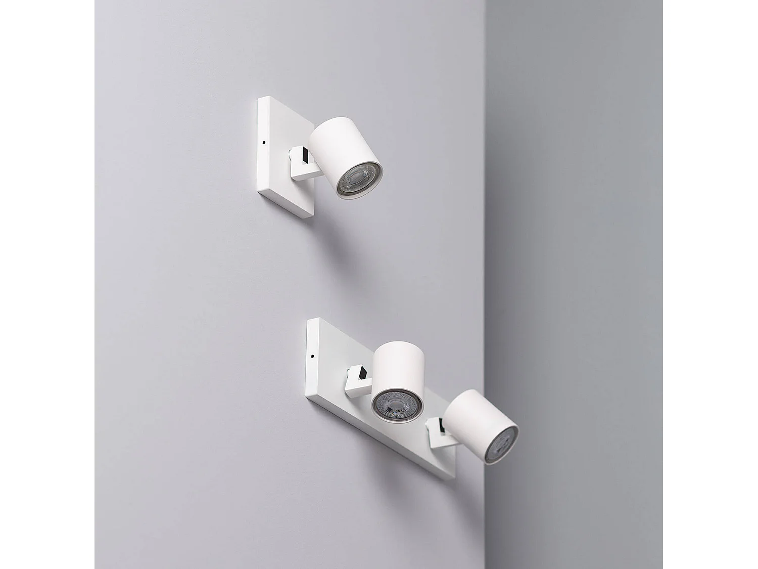 Spot à Douille en Saillie Orientable Aluminium Gylu à Ampoule GU10 Blanc