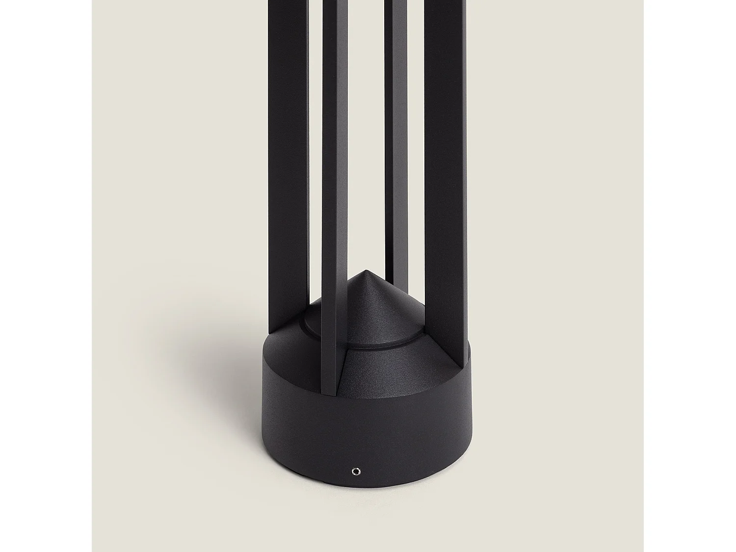 Balise LED Extérieure 7W en Saillie sur Pied 60cm Tactic 3000K Blanc chaud