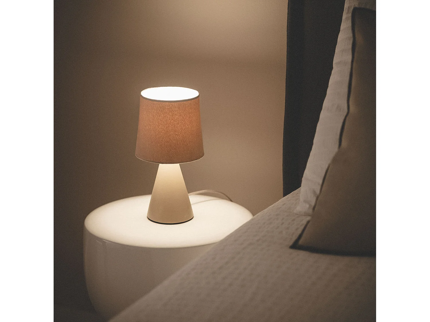 Lampada da Tavolo Ceramica Artzai Verde Oliva