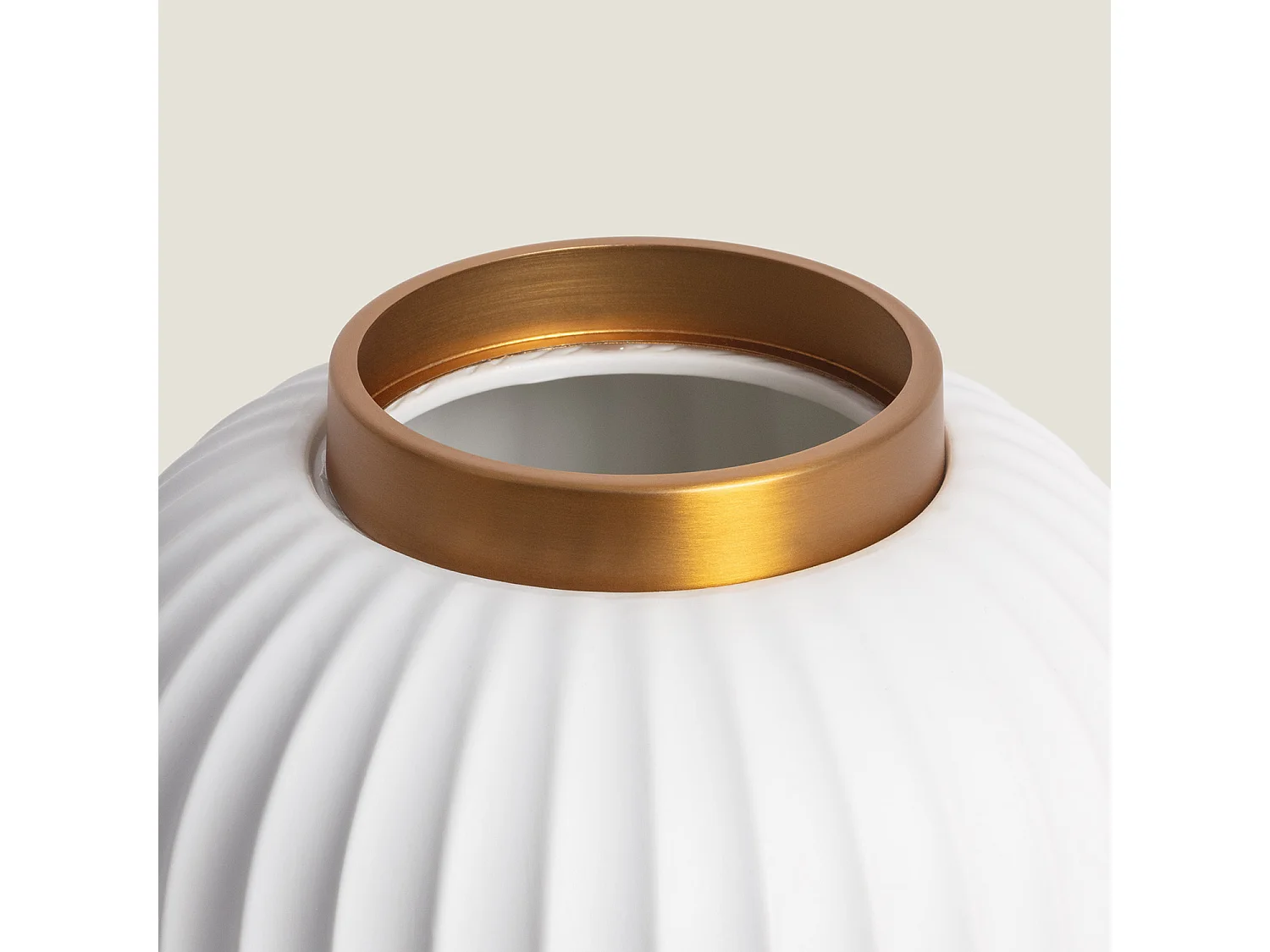 Lámpara de Mesa de Porcelana Irazu Jeko Blanco