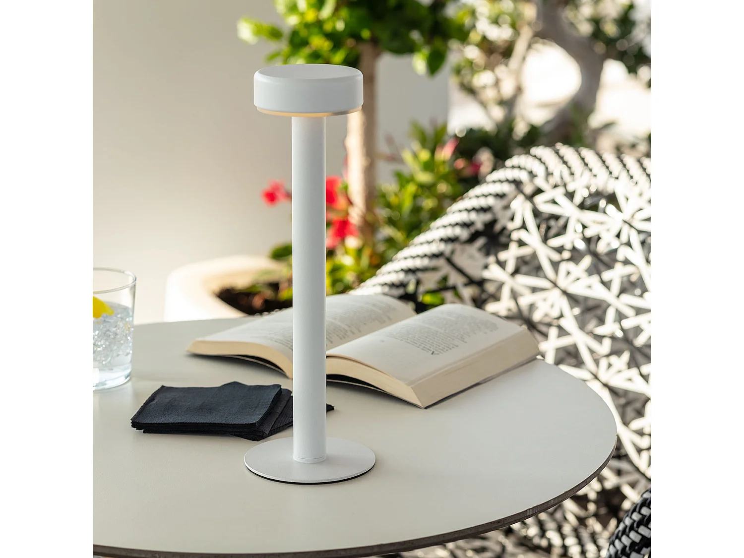 Lámpara de Mesa LED Portátil con Batería USB Recargable Metal Bunza Blanco