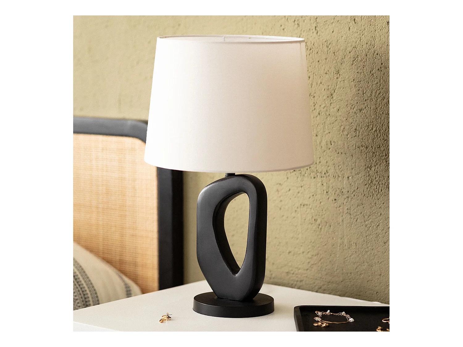 Lámpara de Mesa Madera Cave ILUZZIA Negro