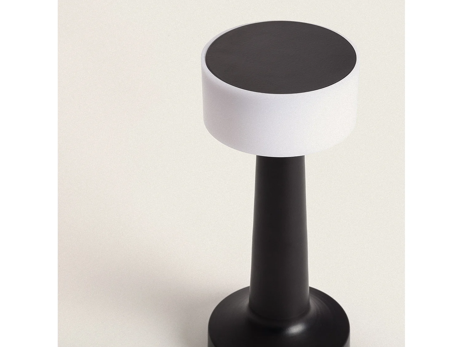 Lampada da Tavolo LED 3W Portatile con Batteria USB Ricaricabile Greta Nero