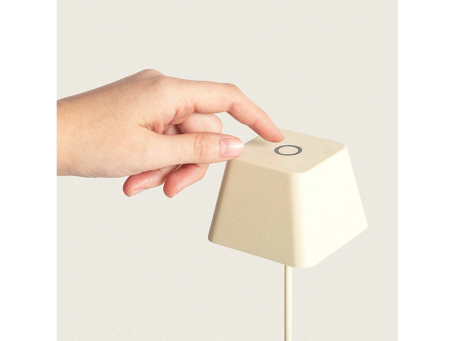 Lampe à Poser LED Extérieure portative Aluminium avec Batterie Rechargeable Willy   Blanc
