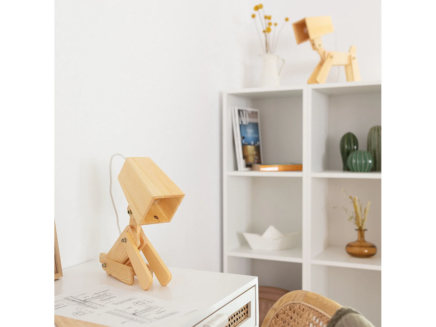 Lámpara de Mesa de Madera Infantil Coba Doggi Natural